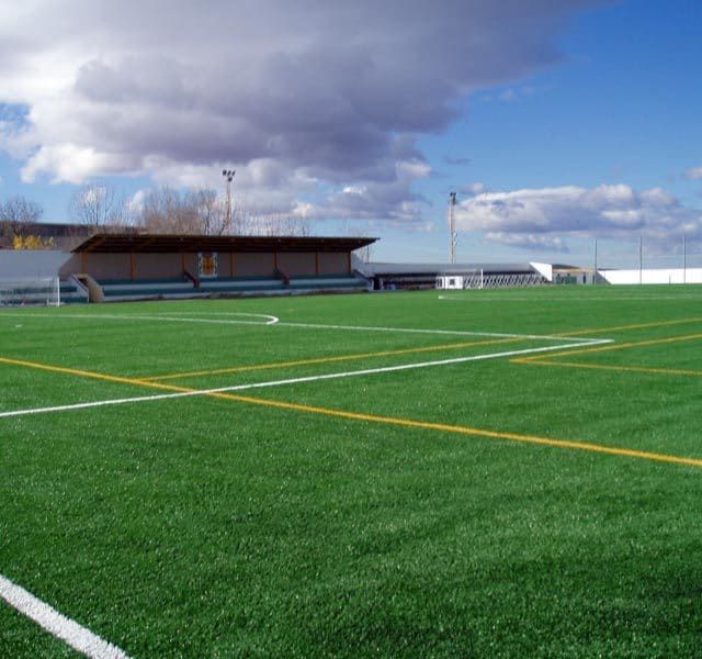 Construcción de campos de fútbol y pistas deportivas 