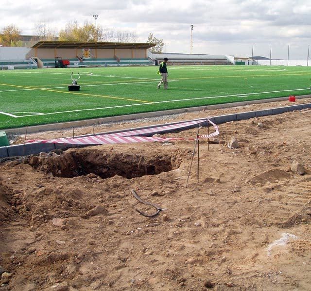 Construcción de campos de fútbol y pistas deportivas 